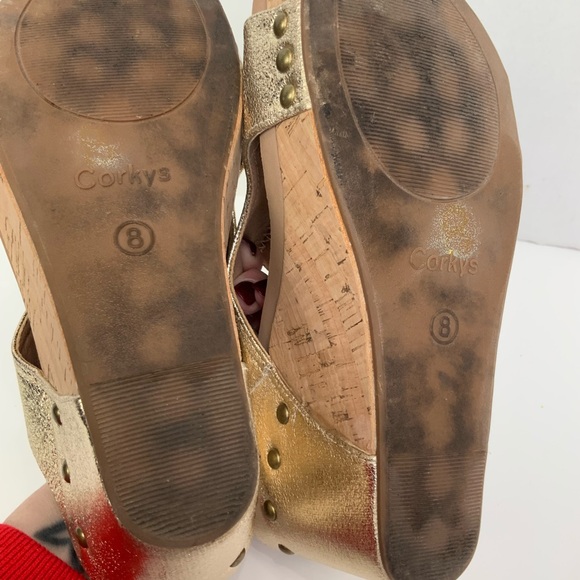 Corkys Sz 8 Tiffanee Gold Metallic Studded Wedge Platform Sandals Comfort - Picture 10 of 10